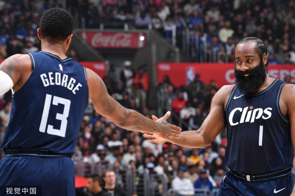 在球场上 在球场上