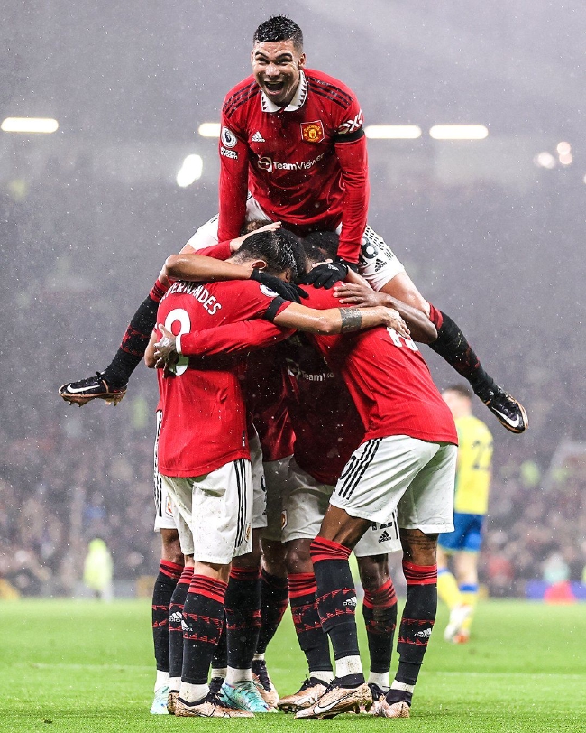 他跑进了百 他跑进了百